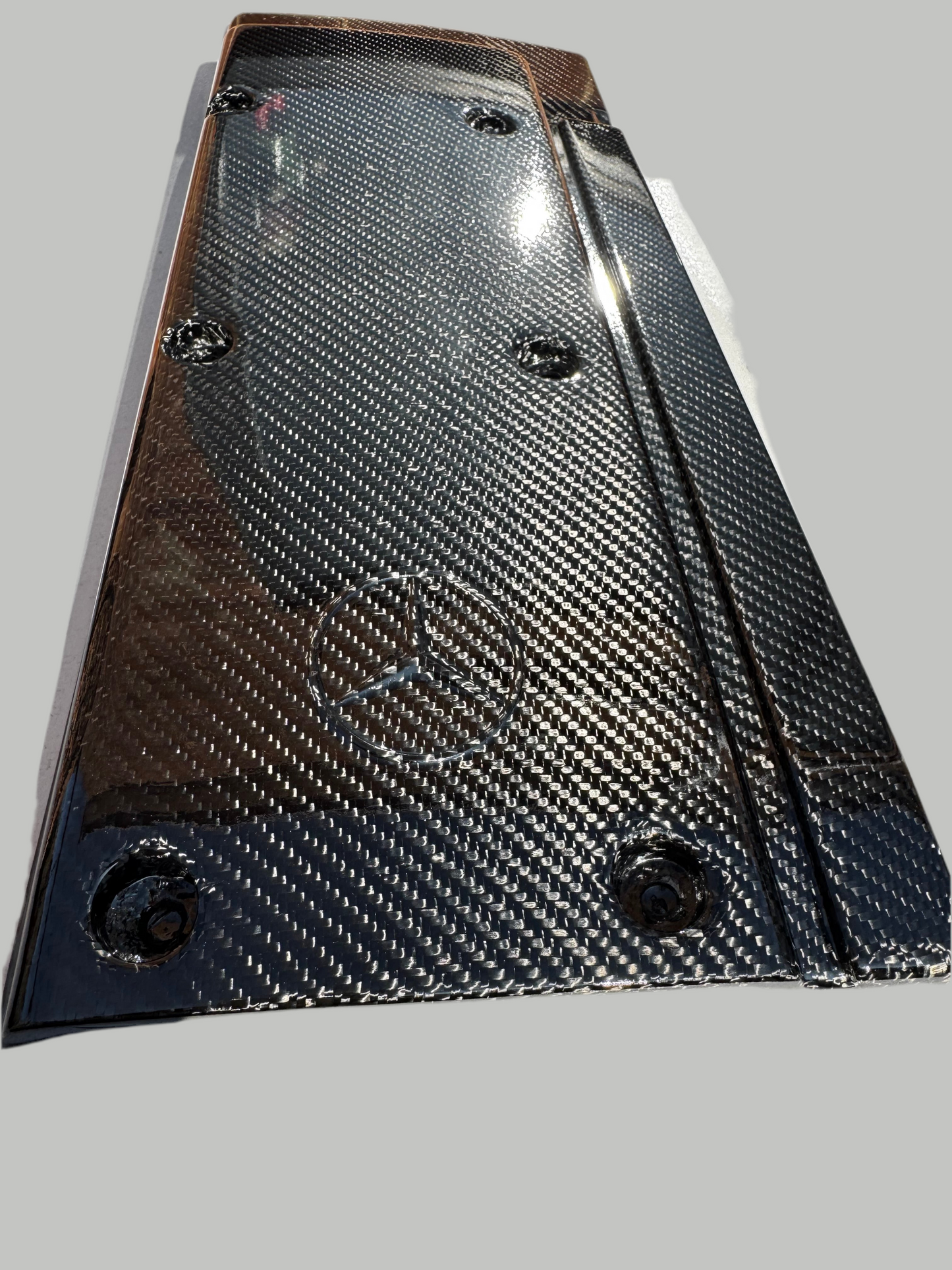 Mercedes om606 carbon fibre engine cover