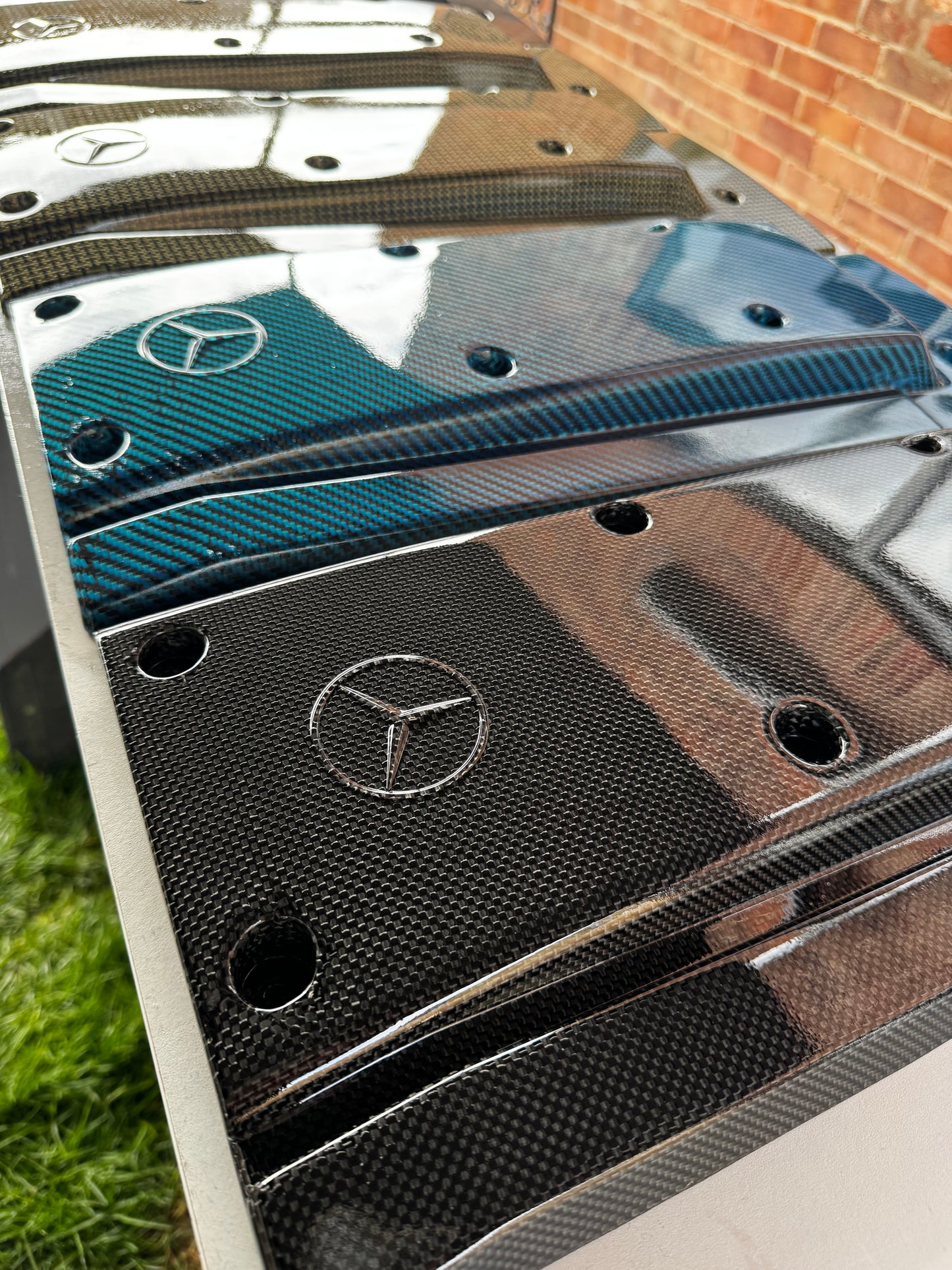 Mercedes om606 carbon fibre engine cover