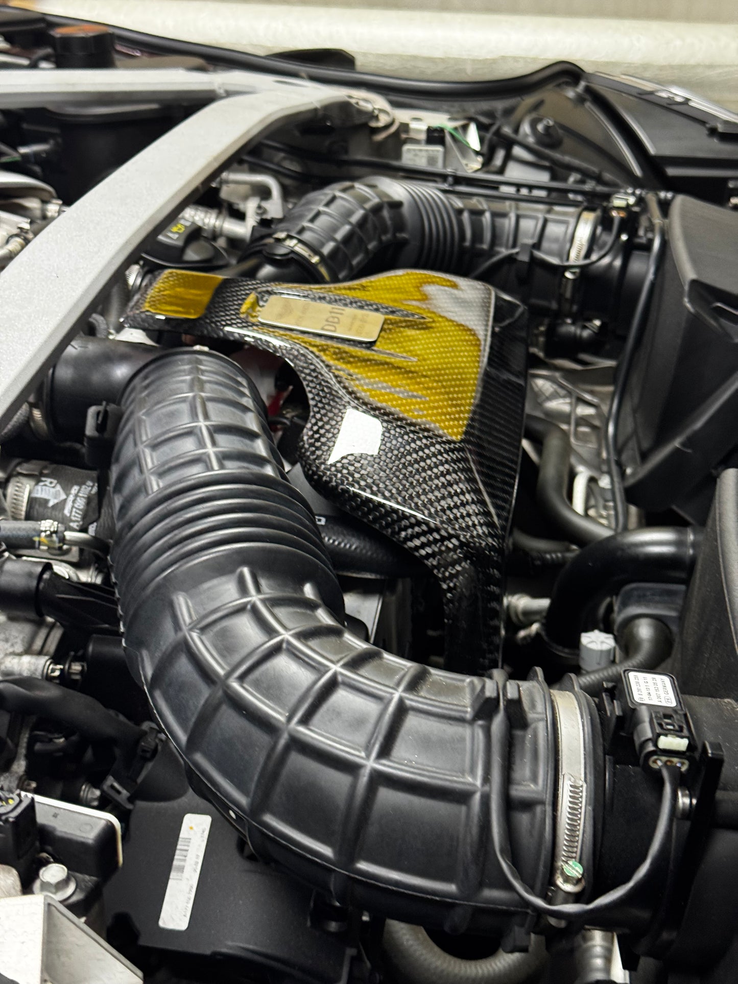 Aston Martin v8 DB11/Vantage carbon fibre engine cover set