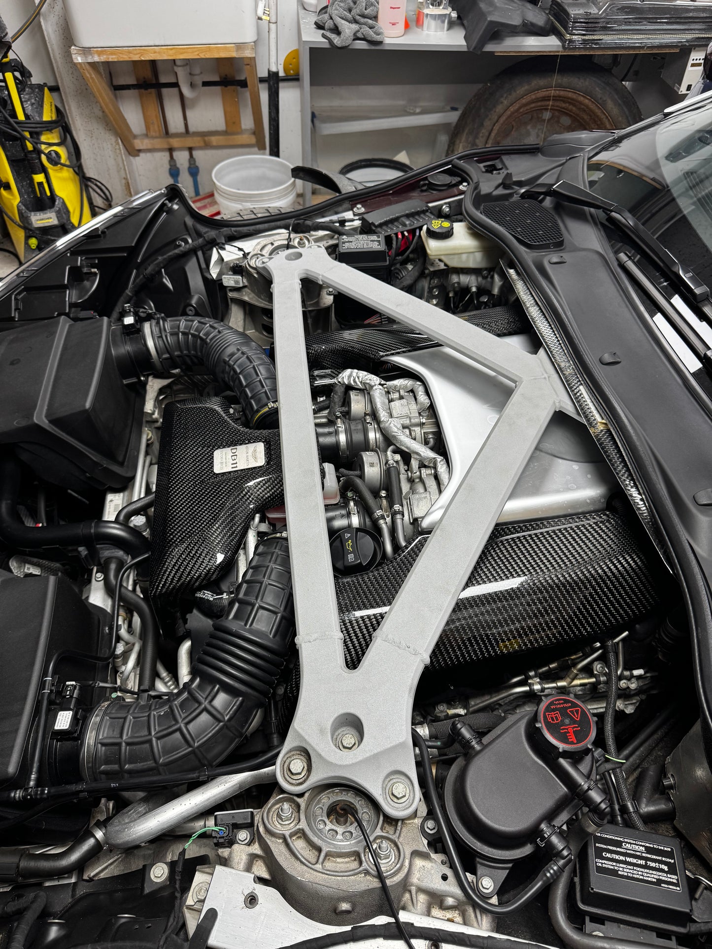 Aston Martin v8 DB11/Vantage carbon fibre engine cover set